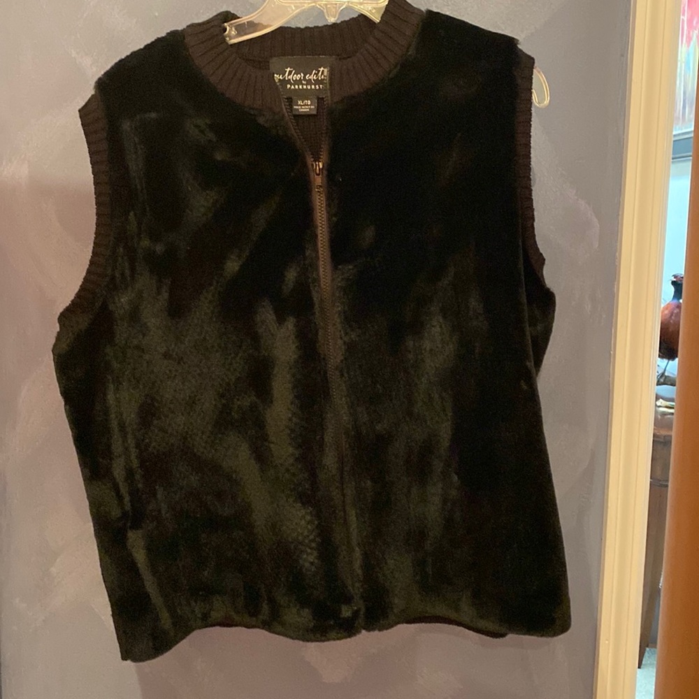 Parkhurst Faux Fur Black vest for women -Outdoor Edition- XL